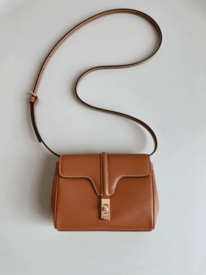 [셀린느] 미니 소프트 16 - 부드러운 카프스킨 10L353EQR 04LU