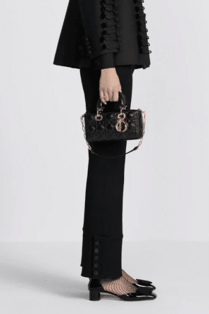 [디올] 레이디 디조이 스몰 백 M0613ONGE