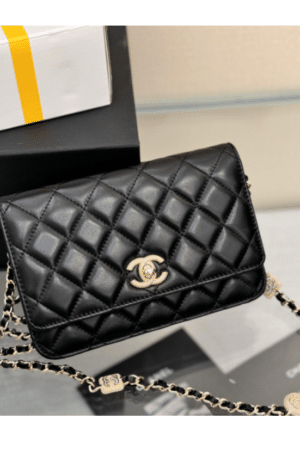 [샤넬] 월릿 온 체인 AP4299