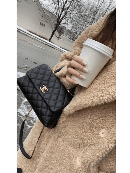 [샤넬] 핸들 장식의 스몰 플랩 백 캐비어 금장 메탈 블랙 A92990