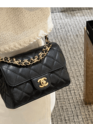 [샤넬] 체인 플랩백 미니 캐비어 블랙 골드 AS5239