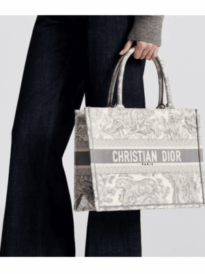 [디올] 미디엄 북 토트백 M1296ZTDT