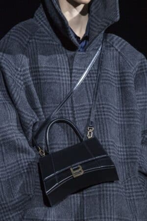 [발렌시아가] 아워글래스 스몰 박스 핸드백 블랙 5935461QJ4M1000