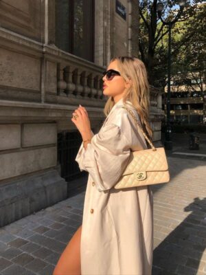 [샤넬] 클래식 라지 플랩 백 램스킨 베이지 금장 A58600