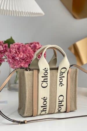 [끌로에] 우디 스몰 토트백