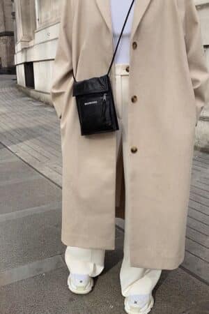 [발렌시아가] 익스플로러 블랙 스트랩 파우치 532298 D8505