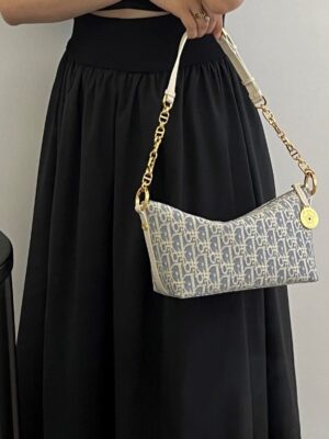 [디올] 스타 체인 호보백 S3202UDFD