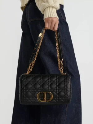 [디올] 미디엄 카로 백 블랙 금장 M9242UWHC