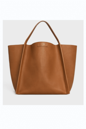 [셀린느] 미디엄 큐브 백 - 서플 카프스킨 123422T83