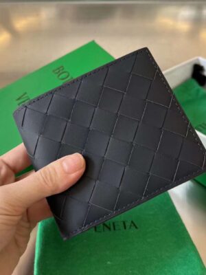 [보테가베네타] 인트레치아토 폴더형 지갑 743211 (2 COLORS)