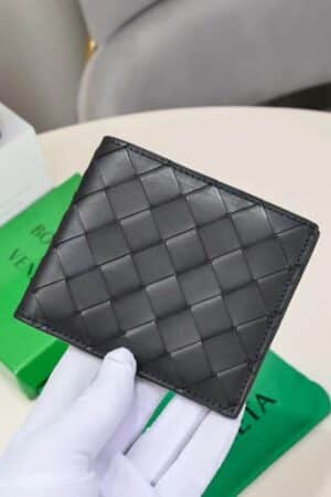 [보테가베네타] 인트레치아토 폴더형 지갑 743211