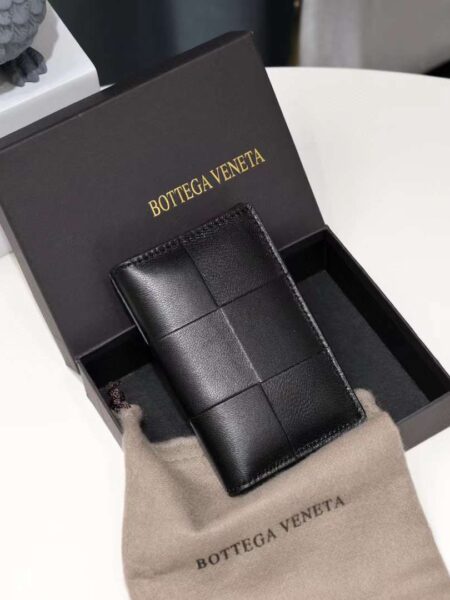 [보테가베네타] 카세트 플랩 카드 케이스 748053