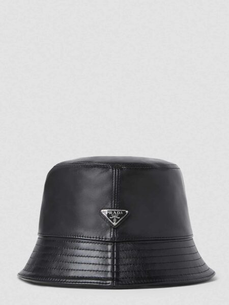 [프라다] 남녀공용 백 트라이앵글 로고 레더 버킷햇