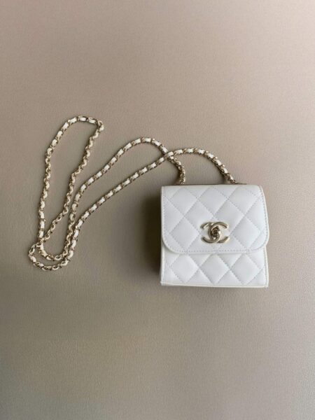 [샤넬] 트렌디 CC 미니백 화이트 A81633
