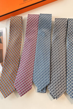 [에르메스] 마린 씨엘 블랑 마이용 실크 넥타이 (5 COLORS)