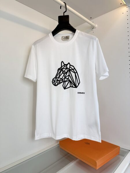 [에르메스] 지오메트릭 홀스 프린트 티셔츠 (  2 COLORS)
