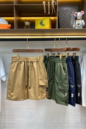 [프라다] 리나일론 카고 쇼츠 (4 COLORS)