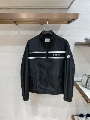 [구찌] 남성 스트라이프 로고 윈드브레이커 (2 COLORS)