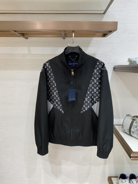 [루이비통] 레더 믹스 트랙 탑