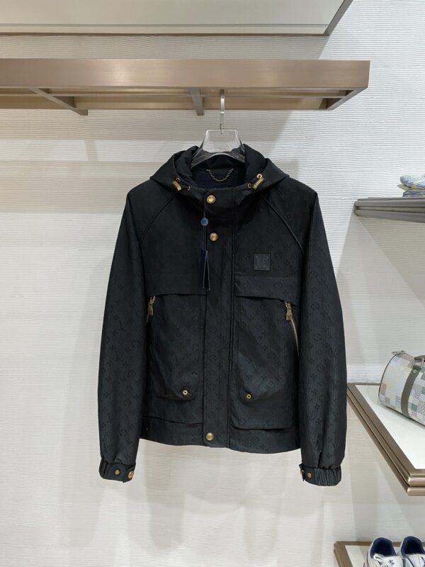 [루이비통] 샤이니 모노그램 쇼트 파카