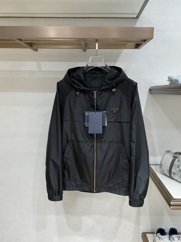 [프라다] 리나일론 후드 재킷