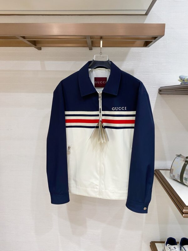 [구찌] 웹 스트라이프 테크니컬 저지 재킷