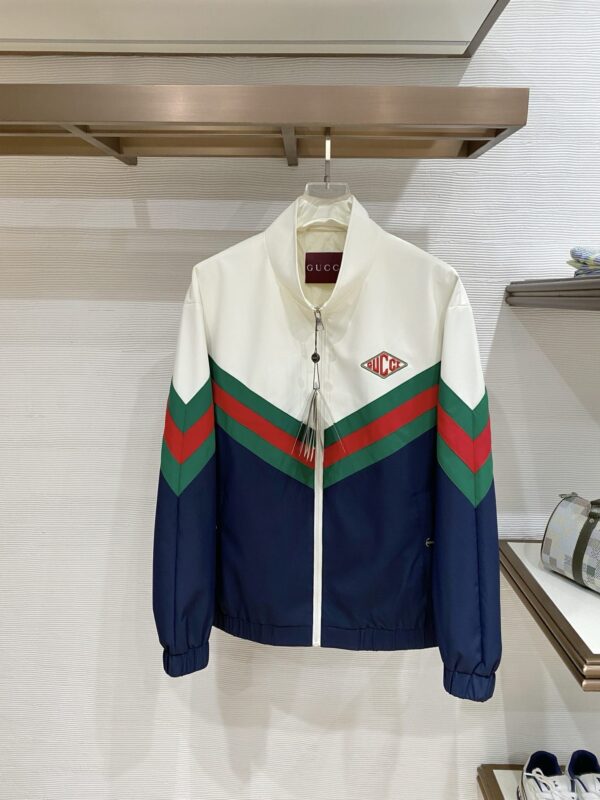 [구찌] 웹 스트라이프 테크니컬 저지 재킷