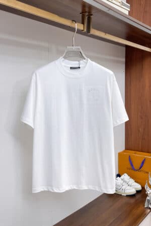 [크롬하츠] 블랙 레더 패치 호스슈 티셔츠 (2 COLORS)