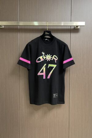 [디올] 앤 루이스 해밀턴 슬러브 코튼 저지 티셔츠 (2 COLORS)