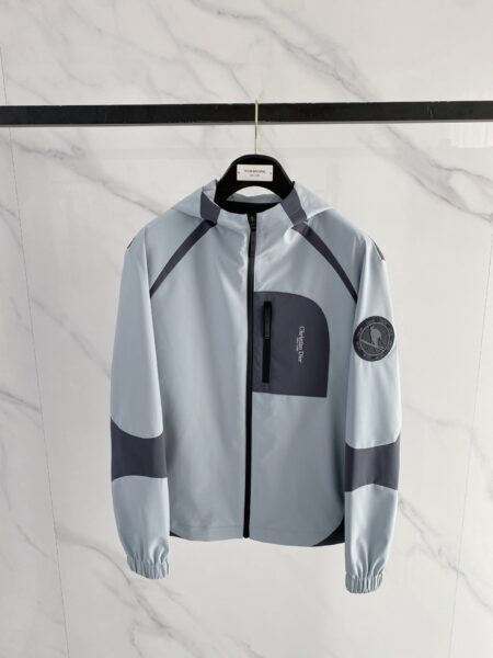 [디올] 남성 아웃도어 후드 윈드브레이커 (2 COLORS)