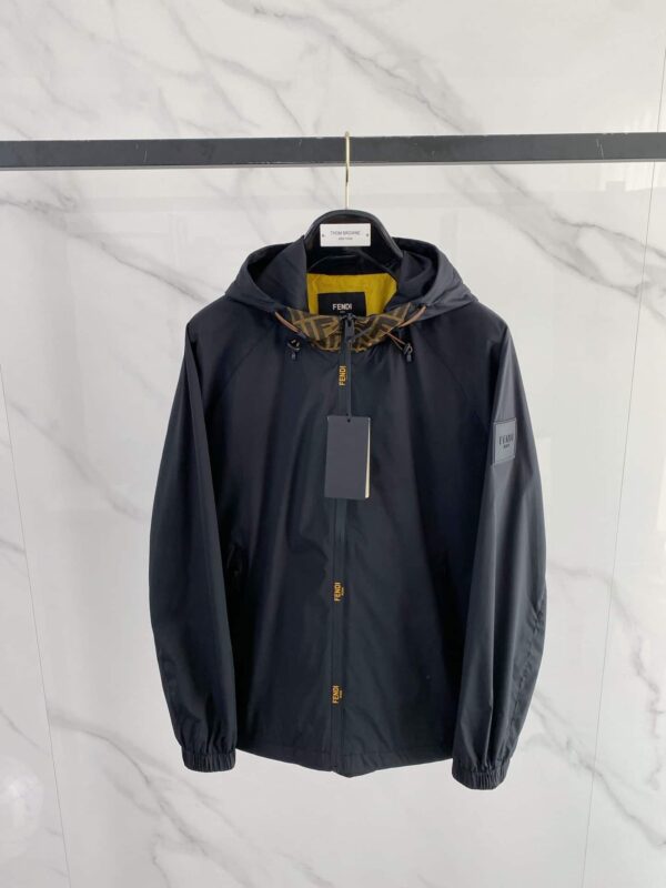 [펜디] FF 모티프 트림 후드 윈드브레이커