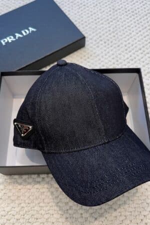 [프라다] 데님 소재 삼각 로고 베이스볼 캡