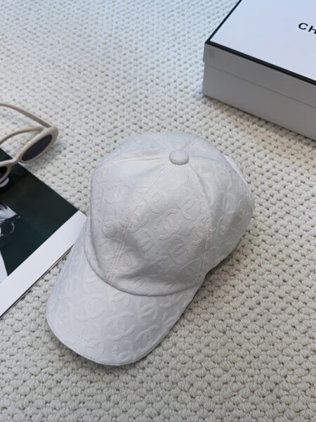 [샤넬] 로고 자카드 캔버스 베이스볼 캡 (2 COLOR)