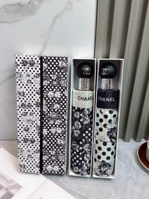 [샤넬] 로즈 도트 접이식 우산 (2 COLORS)