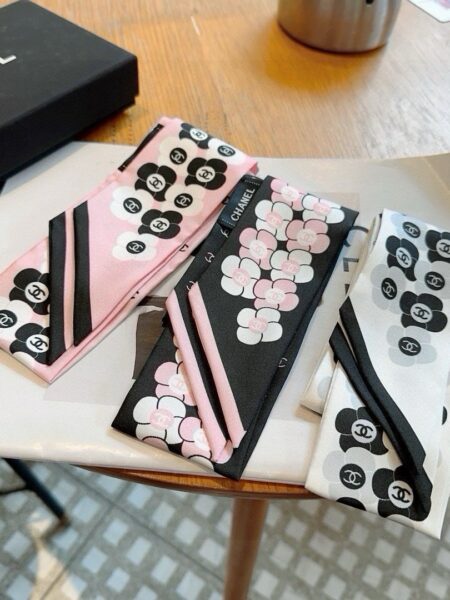 [샤넬] 까멜리아 실크 트윌리 스카프 (3 COLORS)