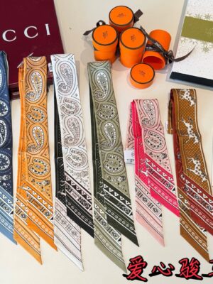 [에르메스] 페이즐리 실크 트윌리 스카프 (6 COLORS)