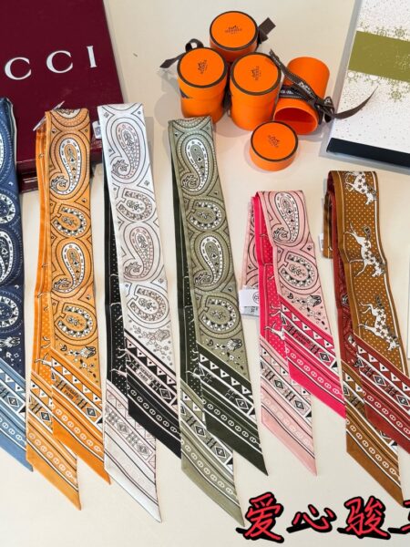 [에르메스] 페이즐리 실크 트윌리 스카프 (6 COLORS)