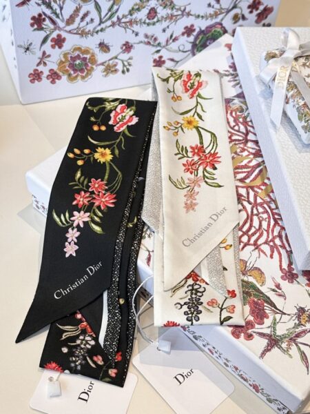 [디올] 플로럴 미차 스카프 (2 COLORS)