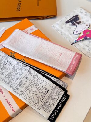 [루이비통] 스카이라인 방도 스카프 (2 COLORS)