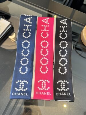 [샤넬] 펄 모티프 슬림 방도 스카프 (3 COLORS)