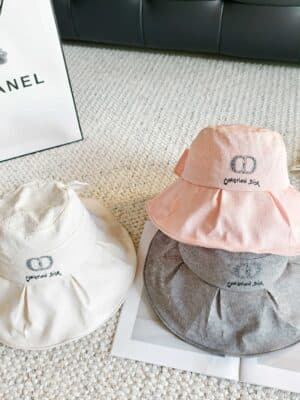 [디올] 2026 신상 리본 와이드 챙 버킷햇 (3 COLORS)