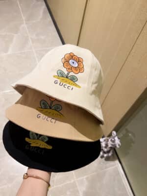 [구찌] 플라워 일러스트 코튼 버킷햇 (3 COLORS)