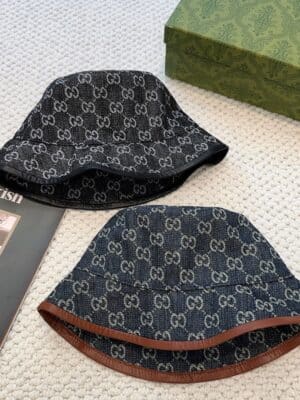 [구찌] 에코 워시드 데님 버킷 햇 (2 COLORS)