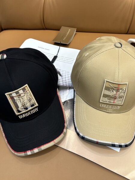 [버버리] EKD 로고 베이스볼 캡 (2 COLORS)
