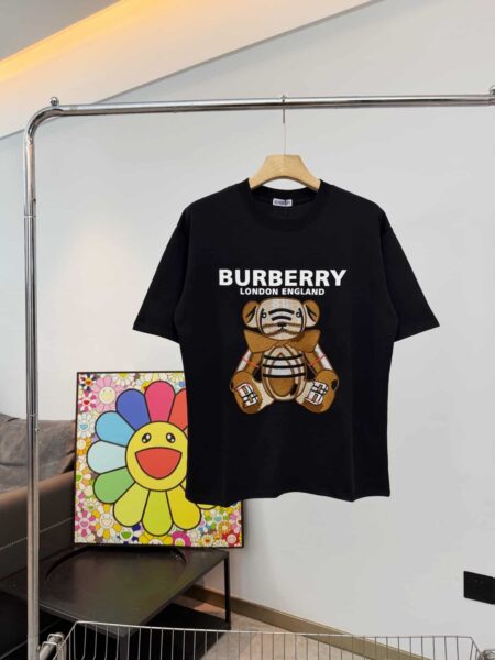 [버버리] 베어 프린트 코튼 티셔츠 (2 COLORS)
