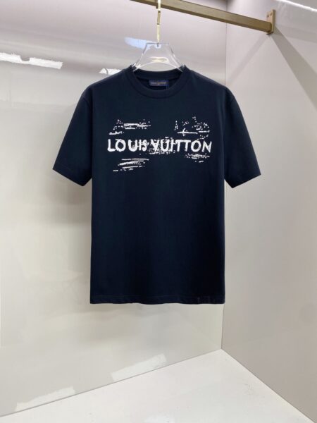 [루이비통] 브러쉬드 로고 프린트 티셔츠 (2 COLORS)