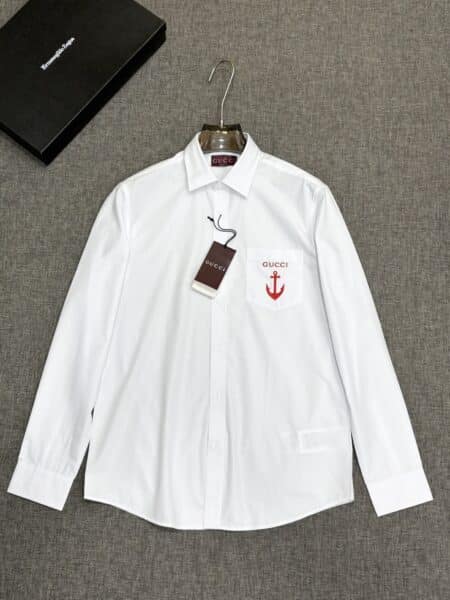[구찌] 레드 앵커 자수 화이트 셔츠