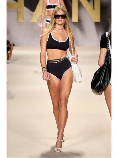 [샤넬] 크롭 브라탑 & 하이웨스트 비키니 세트