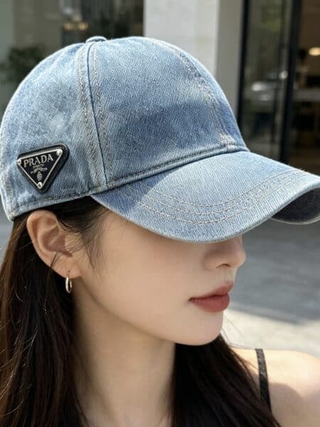 [프라다] 삼각로고 데님 볼캡