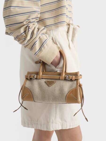 [프라다] 보니 스몰 린넨 및 가죽 핸드백 1BA486